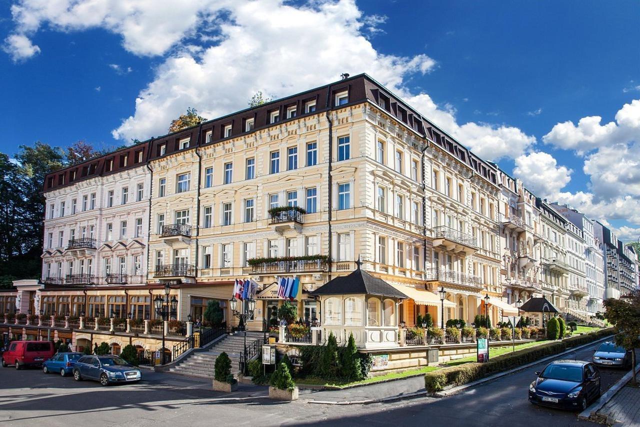 Krivan Hotel Karlsbad Exteriör bild