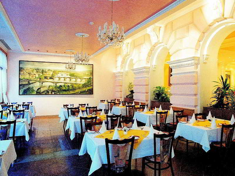 Krivan Hotel Karlsbad Exteriör bild